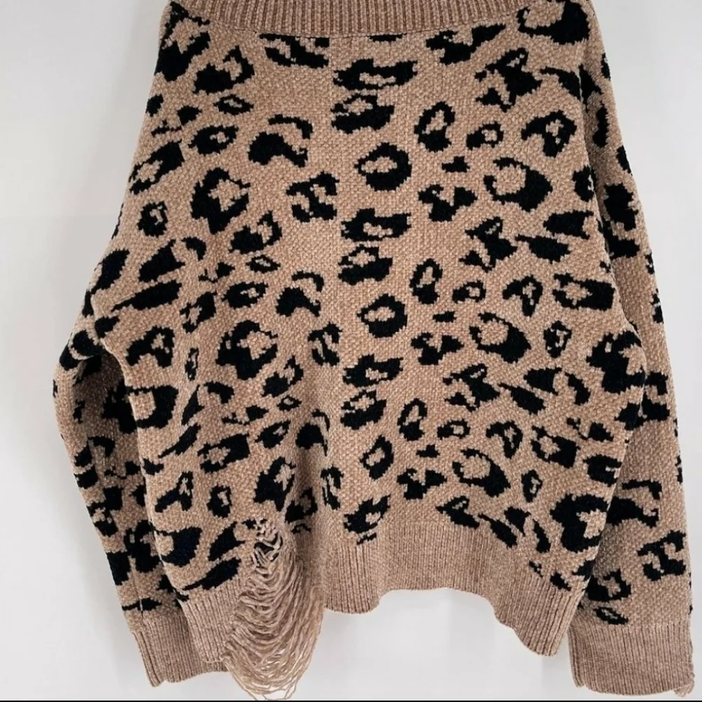 POL Distressed Leopard Chenille Sweater Pullover